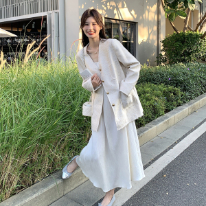 2025 春季现货 亮片小香风西装外套 2色入 #1018 P145 K218,女装套装/套裙,唛多