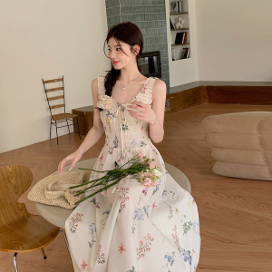 法式复古茶歇碎花吊带连衣裙女2025夏季新款韩版收腰显瘦甜美长裙,女装连衣裙,唛多