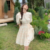 法式圆领格子连衣裙女米白色2025夏季新款时尚收腰显瘦连衣裙，女装连衣裙，唛多
