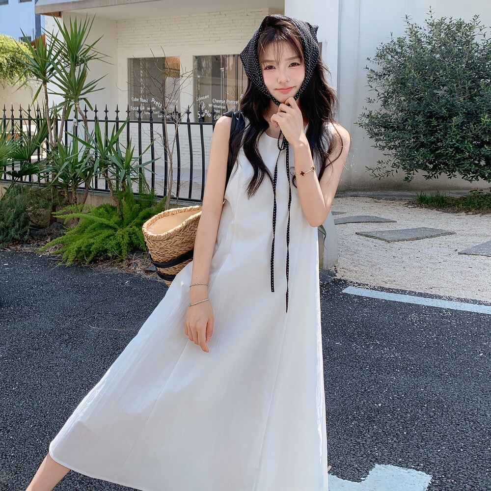 法式高级感无袖背心连衣裙女夏季2025新款韩版收腰显瘦白色长裙子,女装连衣裙,唛多