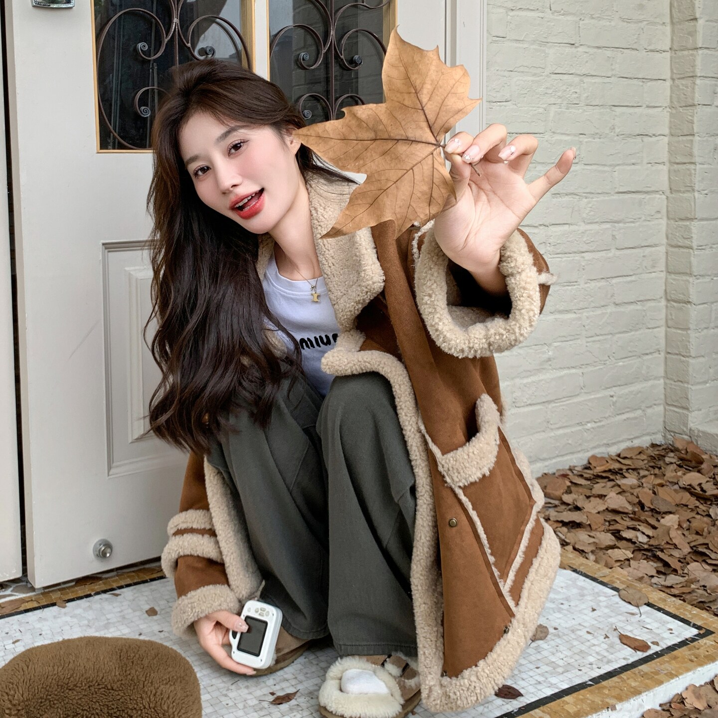 2025冬季新款现货百搭复古浅咖气质羊羔毛外套#25180-P185-K278,女装皮草,唛多