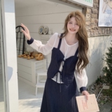 藏青色
