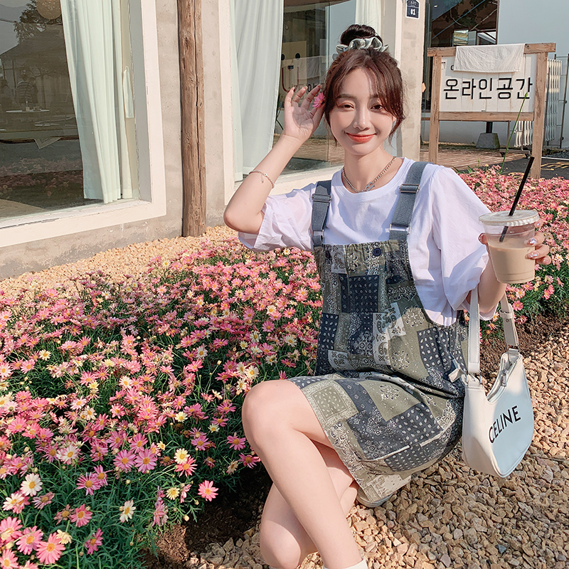 酷盐系设计感背带连衣裙女夏2025新款小个子时尚网红ins超火裙子，女装连衣裙，唛多