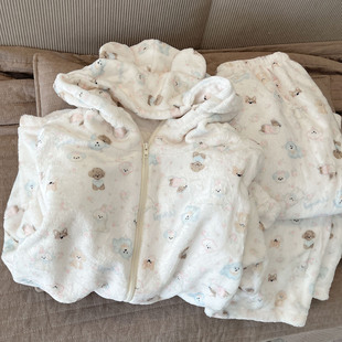 连帽小狗睡衣女款秋冬季珊瑚绒加厚加绒长袖保暖法兰绒可爱家居服