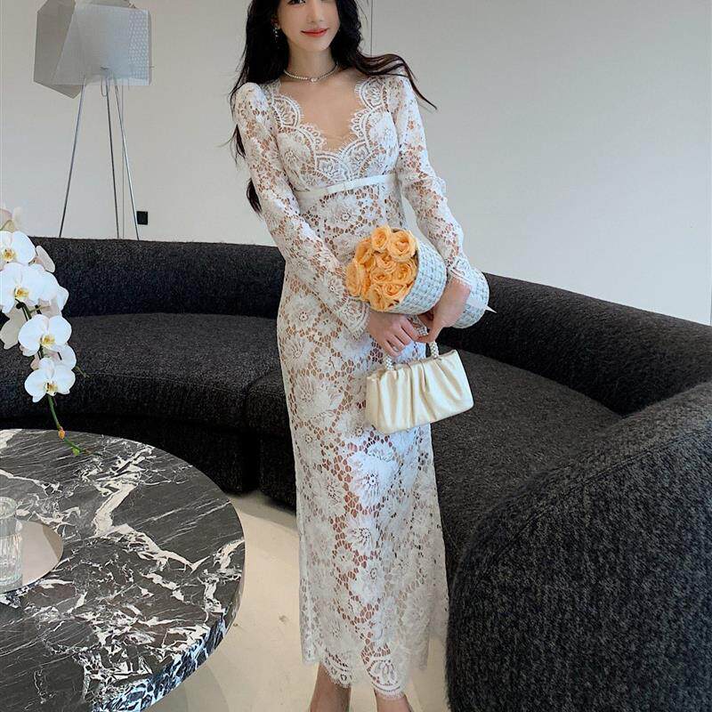 早秋流行穿搭风格气质收腰镂空蕾丝长款连衣裙法式优雅女人味礼服