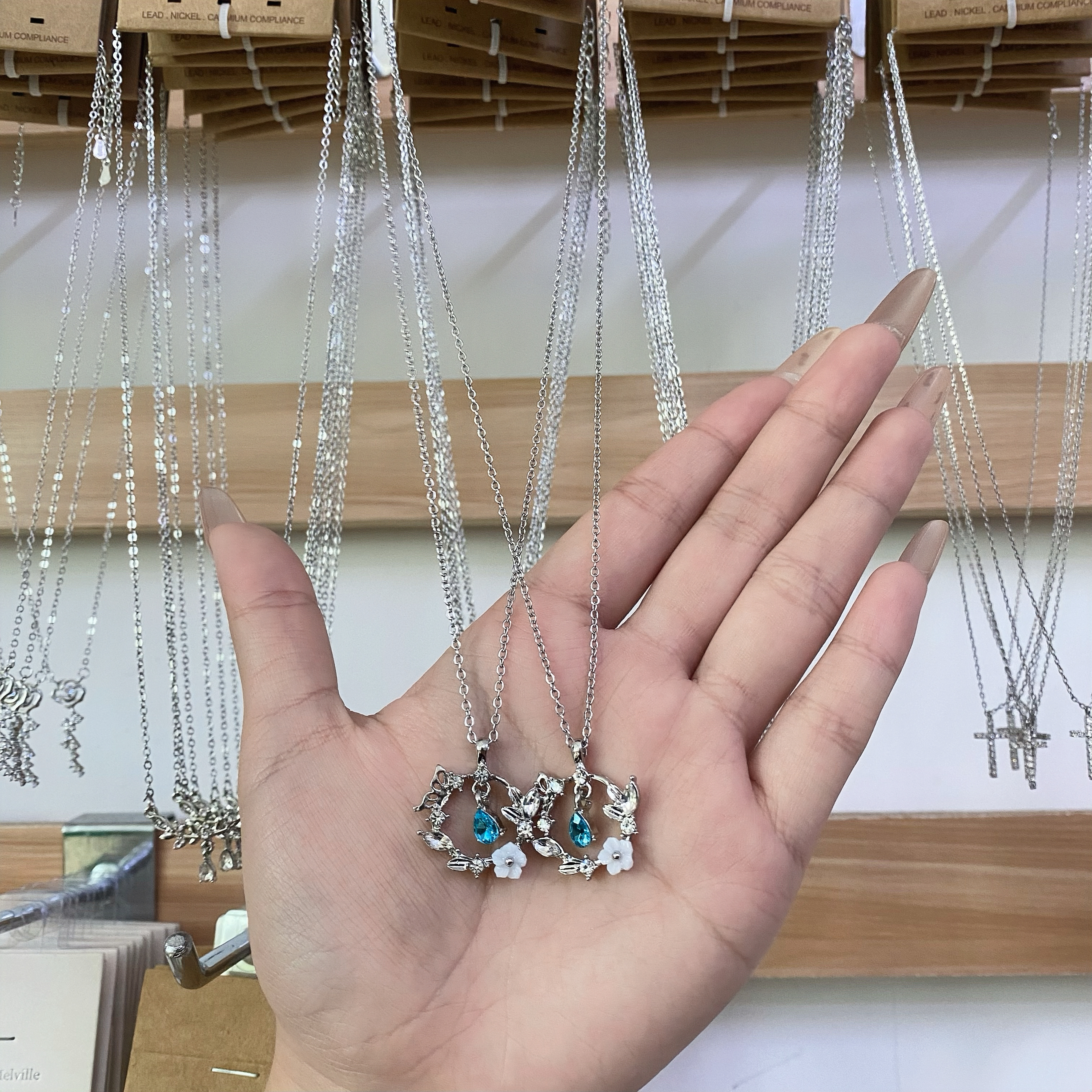 BM项链博主热推款蓝色宝石