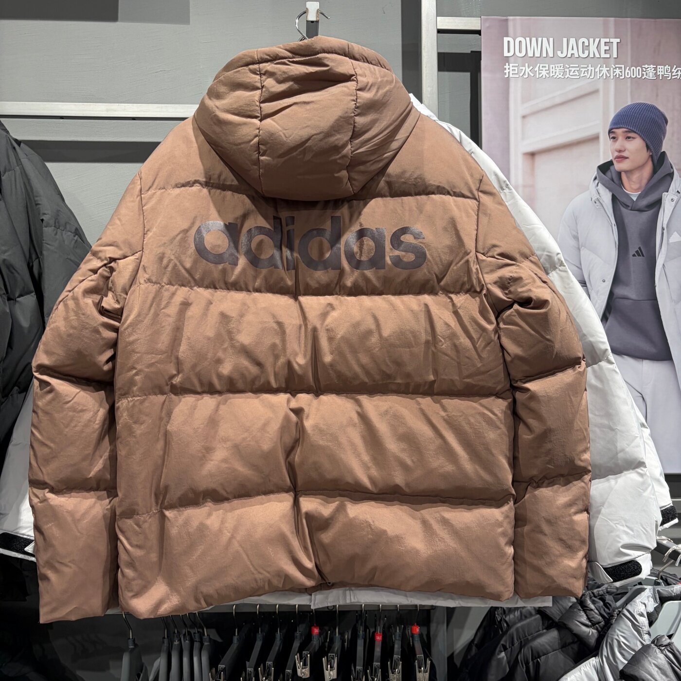 Adidas阿迪达斯男女羽绒服25冬季新款保暖防风连帽外套夹克KQ5522