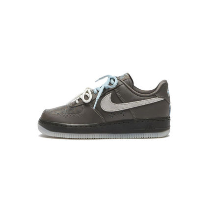 Nike耐克女鞋 Air Force 1 '07时尚耐磨休闲板鞋IR5690-256