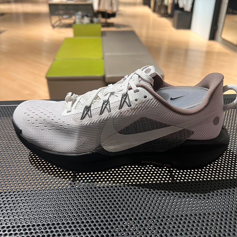 NIKE耐克男JUNIPER TRAIL飞马户外越野透气防水缓震跑步鞋IB7667