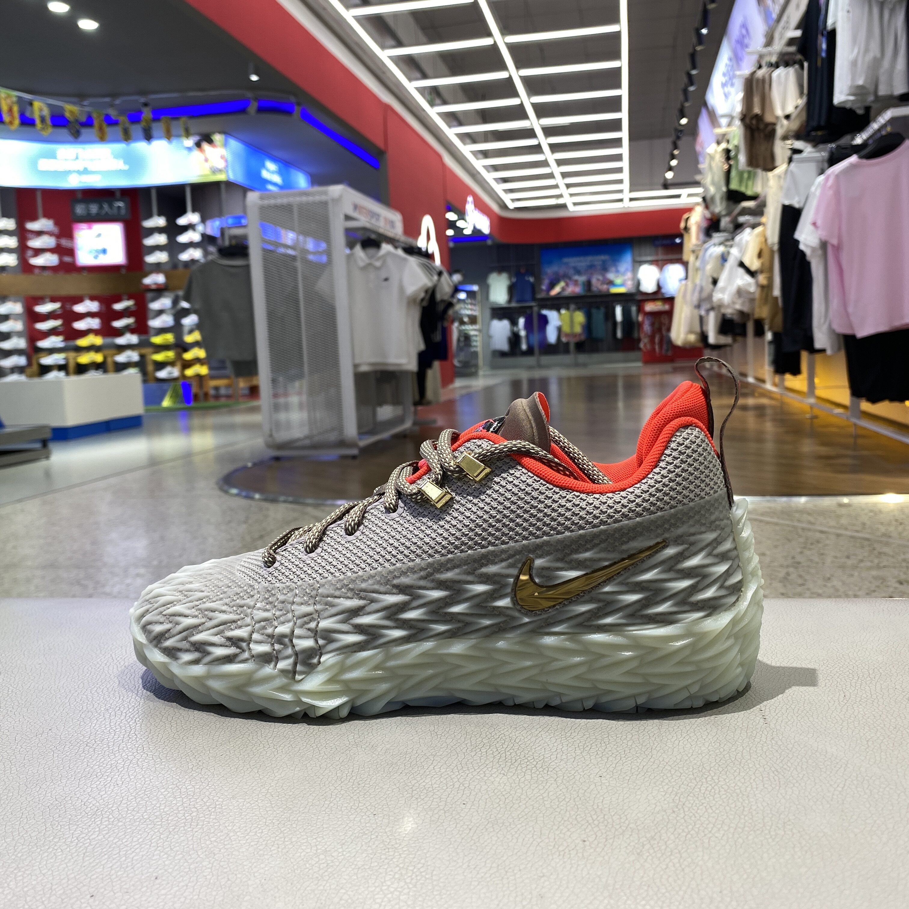NIKE耐克男鞋S.T Charge坎宁安一代荆棘实战低帮篮球鞋IO8062-001