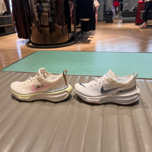 NIKE耐克25新款女Invincible3公路运动休闲缓震跑步鞋IB8883