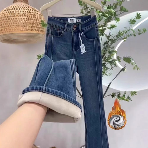黁白轻奢加绒复古蓝微喇牛仔裤女秋冬年新款小个子高腰高级喇叭裤