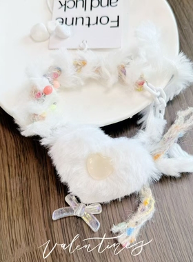 y2k白色毛绒爱心项链毛球小众甜美可爱亚文化彩色毛衣链颈链配饰