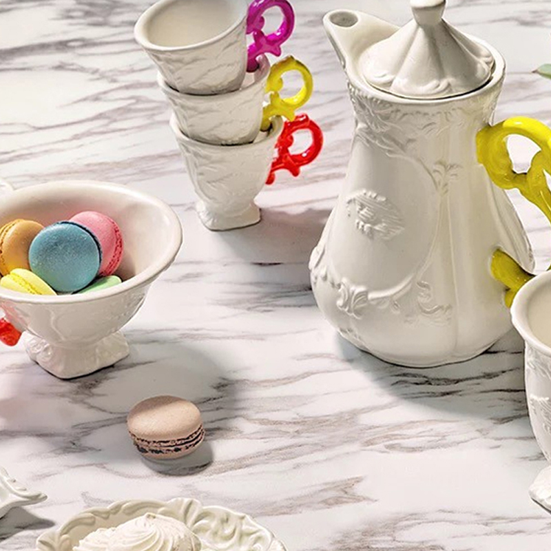 复古情调下午茶男女送咖啡杯