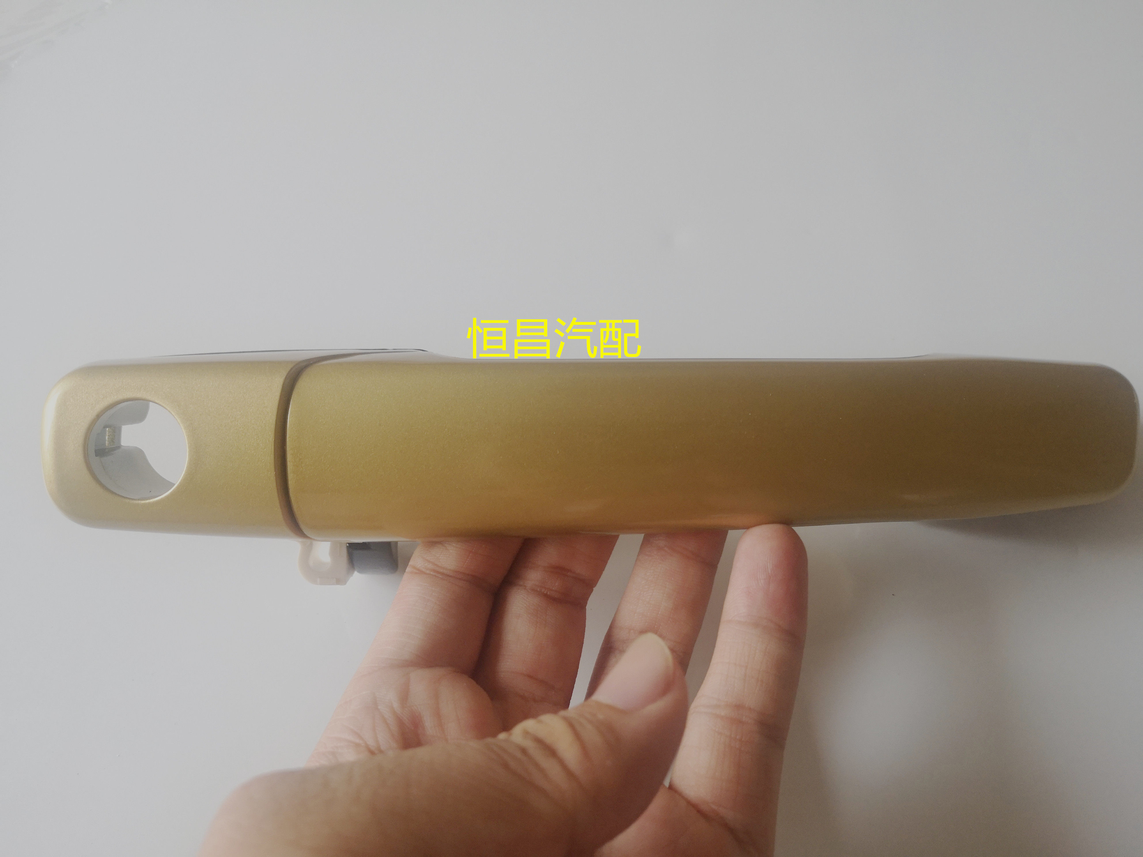 CHANGAN UNO 자동차 도어 핸들 중간 도어 핸들 왼쪽 및 오른쪽 버클 핸들 골드 UNO 핸들 자동차 오프닝 골드 색상에 적합