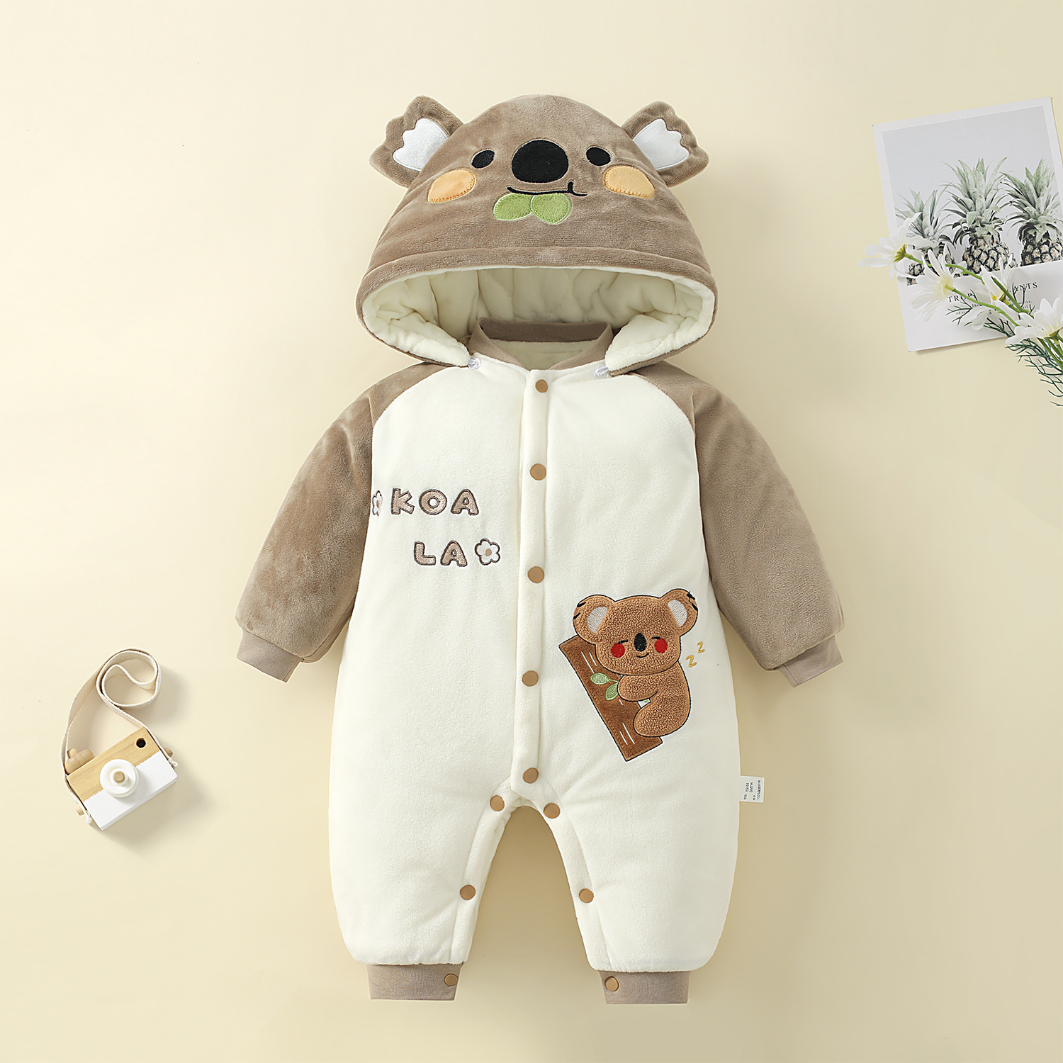 婴儿连体衣新生儿外出衣服加绒加厚保暖宝宝爬服哈衣珊瑚绒秋冬季