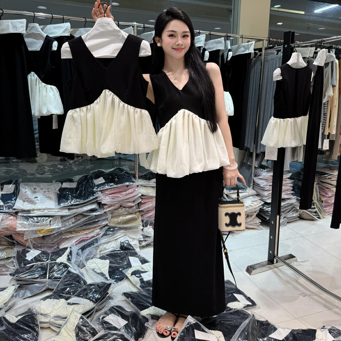 小雯~夏季韩版时尚拼接撞色荷叶边v领无袖背心上衣+半身裙两件套