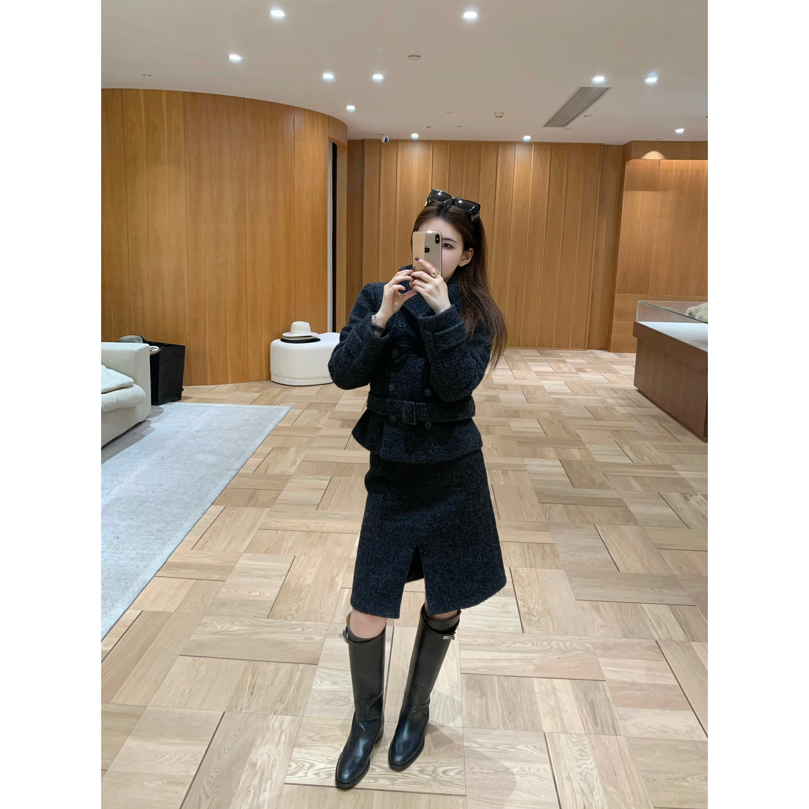 时髦羊毛呢料高腰直筒半身裙