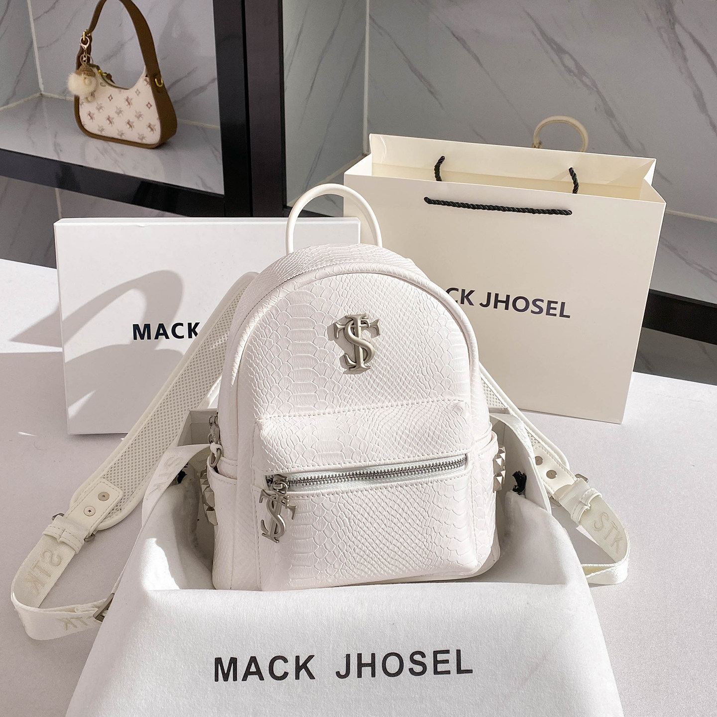 MACK JHOSEL时尚蛇纹通勤双肩包包女2026新款高级感背包上课书包,箱包皮具/热销女包/男包,通用款女包,淘宝优惠券,粉丝福利购,淘宝优惠卷