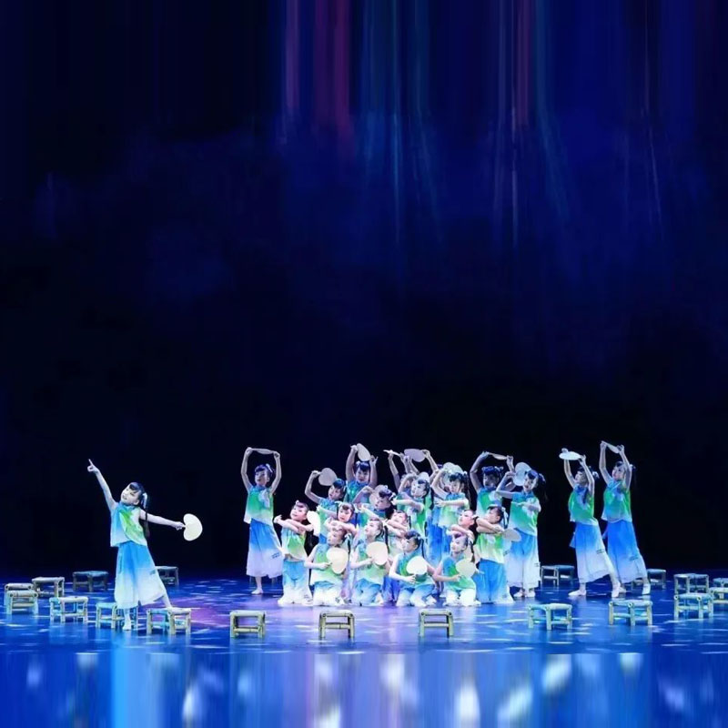 童年的夏夜舞蹈服蒲扇摇过的夏日摇啊摇外婆的澎湖湾月儿圆演出服
