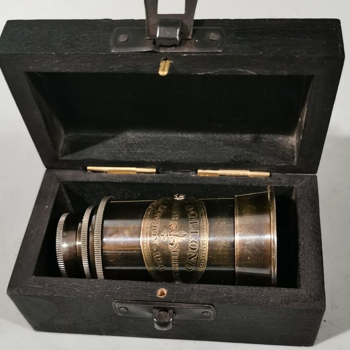 民国复古怀旧黄铜伸缩式单筒望远镜旧藏回流带木盒送礼收藏