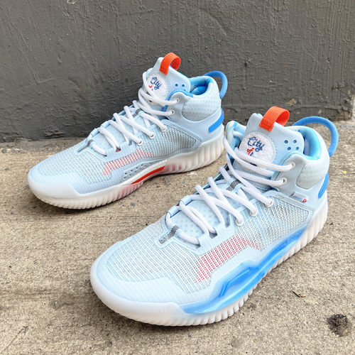 李宁男子减震防滑中帮反伍3篮球