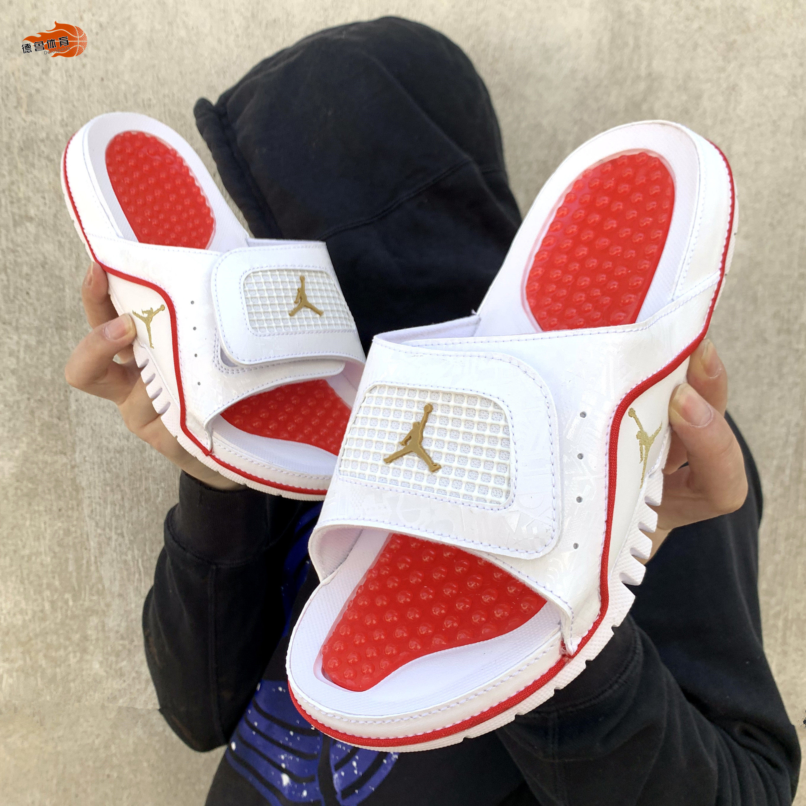 Air Jordan AJ4黑红白水泥 魔术贴男女运动凉拖鞋532225-117-007