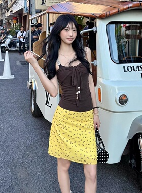 泰国西双版纳旅游度假穿搭套装女夏季辣妹棕色抹胸背心波点半身裙