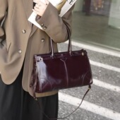 P家新款 Sol flux手提斜挎包油蜡腋下复古单肩斜跨通勤机车包