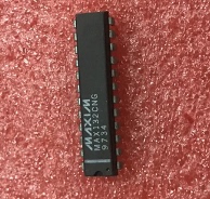 MAX132CNG MAX132 模数转换器 DIP-24 全新原装