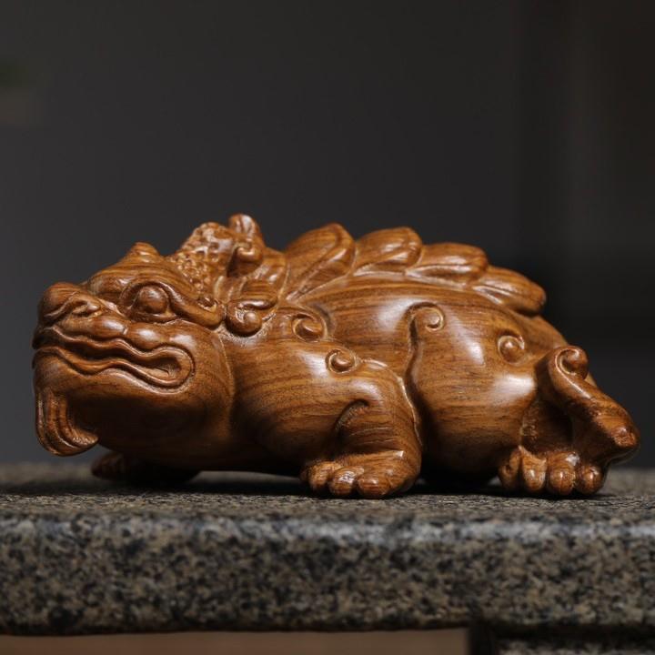 正宗绿檀木独角瑞兽貔貅手把件木制挂饰实木雕刻狮子茶宠盘玩摆件