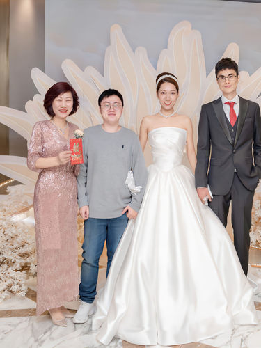 闪亮香槟粉色七分袖婚礼妈妈装长礼服旗袍上海明星设计师高端定制