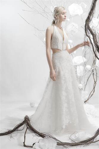 谷裘设计师实体店有样可试新款hucouturier吊索领露腰背婚纱定制