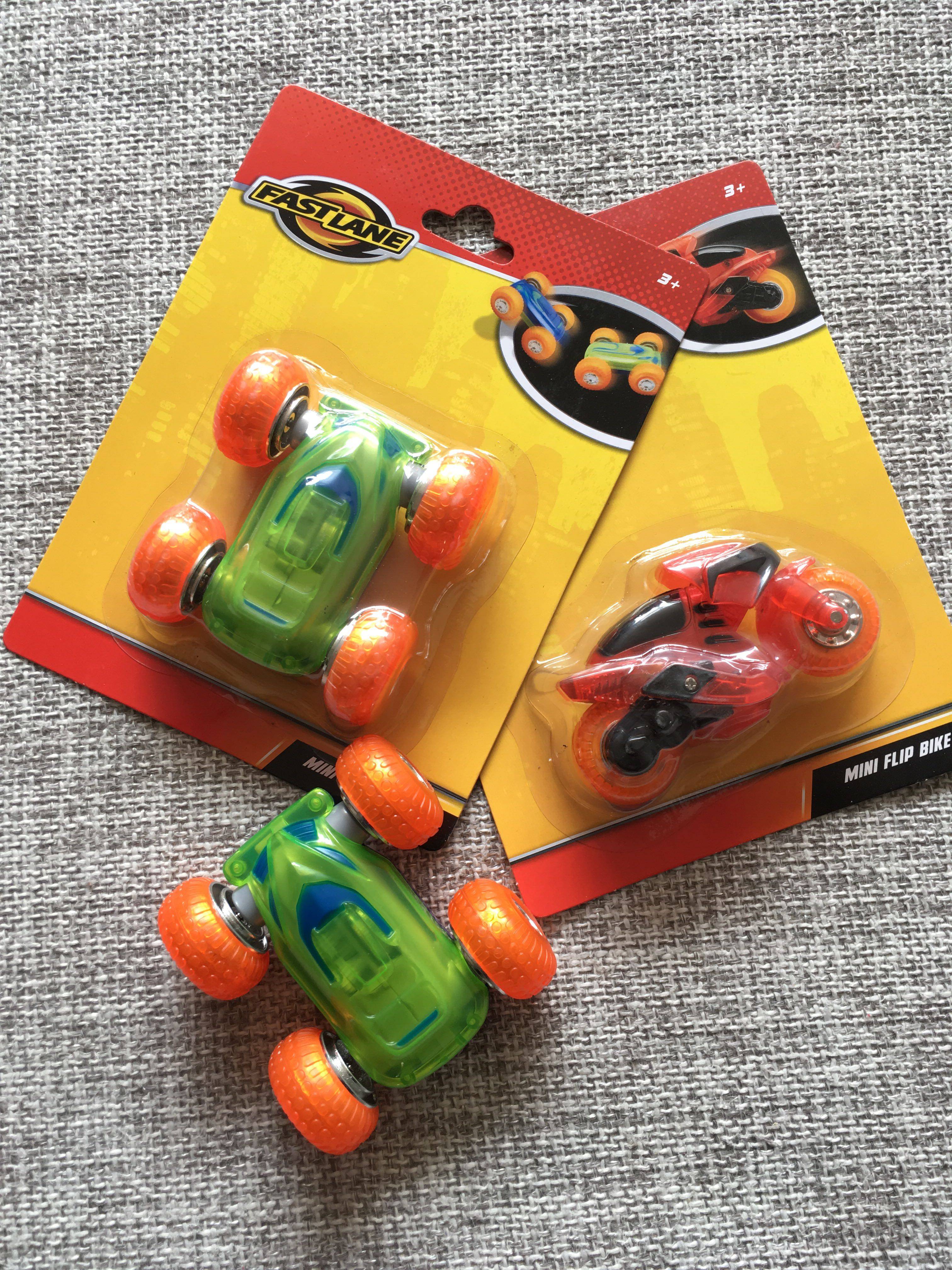 玩具反斗城 fast lane 惯性车 双面翻转特技车 特技摩托车 2210