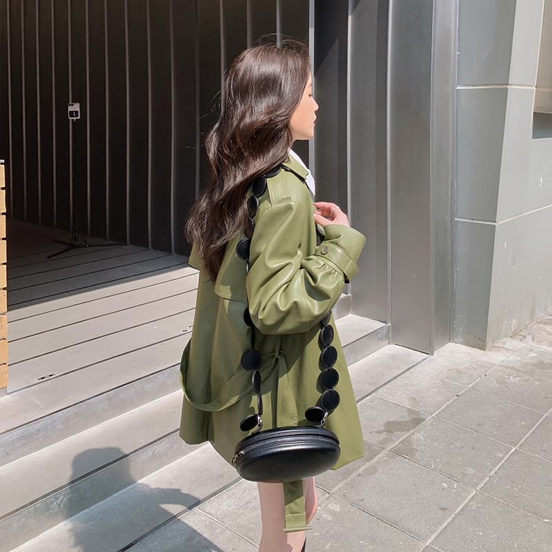 复古绿色皮衣外套女2024年秋季新款高级感港风气质显瘦中长款风衣，女装皮衣，浙宝113