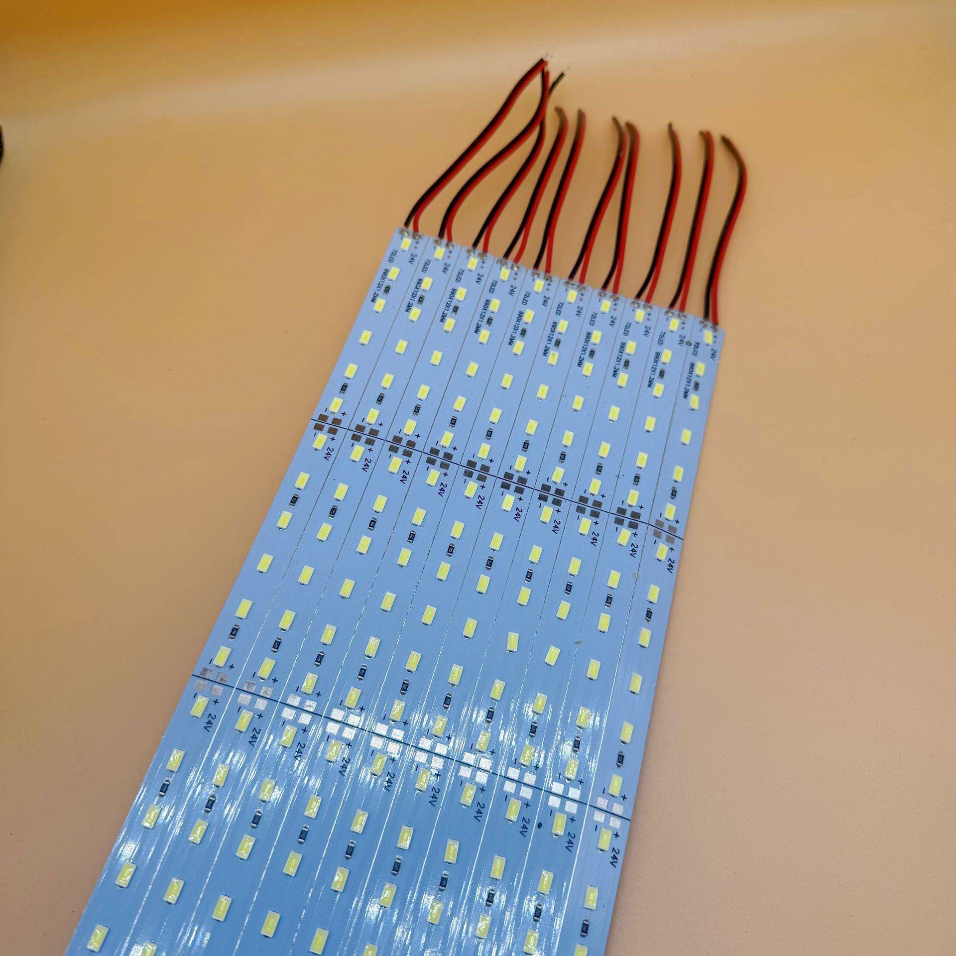 led硬灯条5V/12V/24V5730/2835柜台手机珠宝展柜货架展示柜