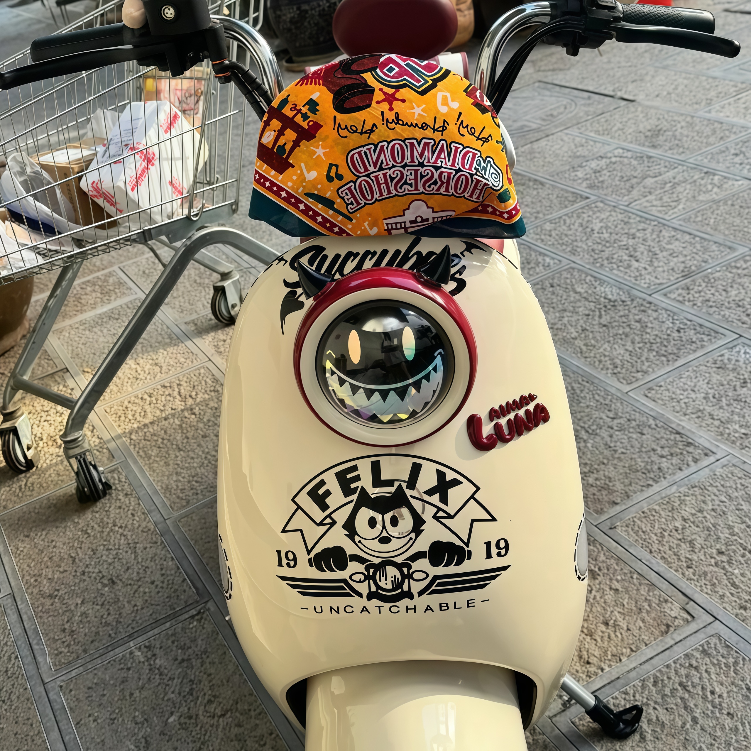 适用爱玛露娜pro装饰车头车身贴