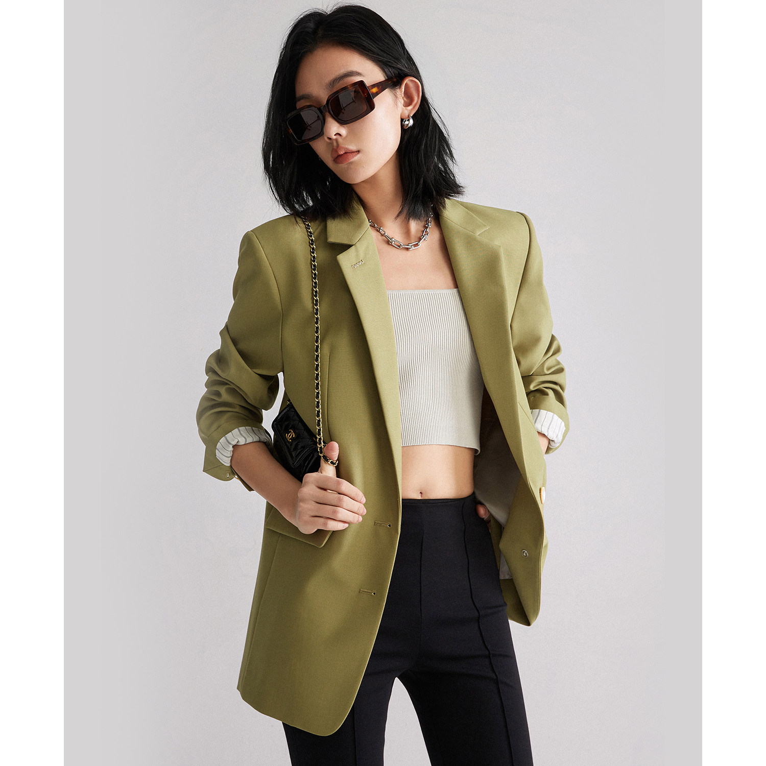 三股合捻初剪澳毛 剥鳞工艺 手工绣花人字线 休闲通勤廓形西装外