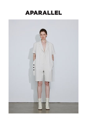 APARALLEL 建筑感垫肩可拆卸连体中裤