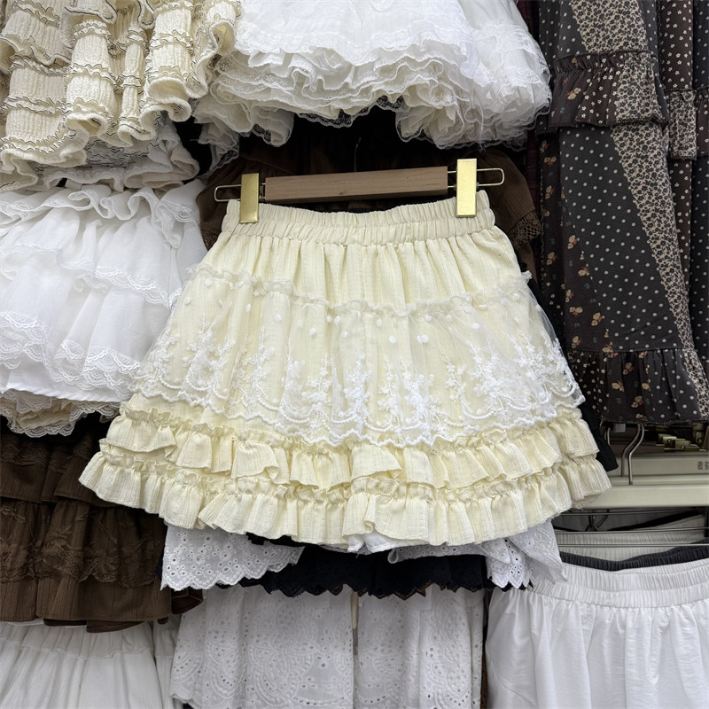 小清新蕾丝拼接木耳边半身裙女2026春夏新款甜美减龄a字蛋糕短裙