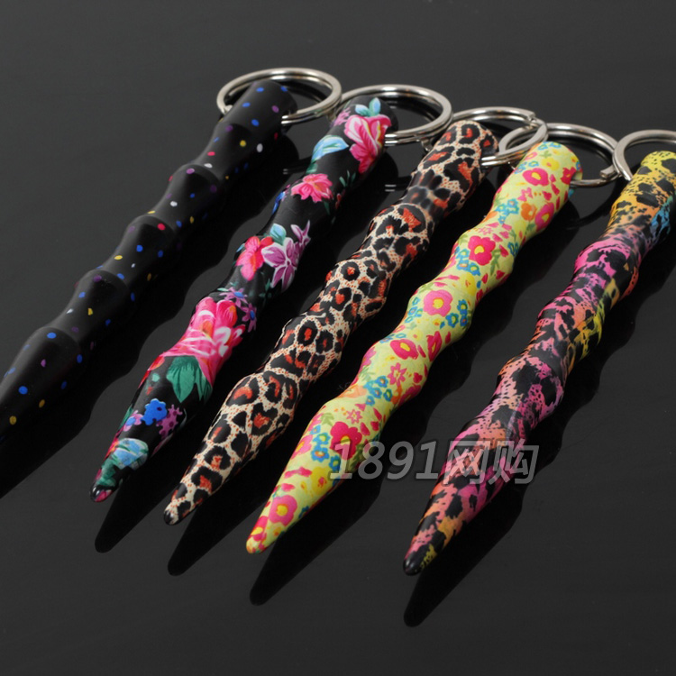 天狼正品女子防身用品豹紋酷棍 鑰匙棍 防身武器 防身棍 防身器材在類目 戶外/登山/野營/旅行用品, 防護/救生裝備, 其他防護救生裝備中 - 來自Buy2taobao.com提供專業的淘寶代購服務