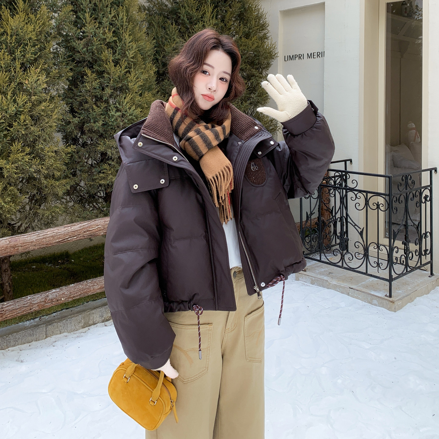 【新款】90绒现货拼接保暖羽绒服297-1889-P295-K438，女装棉衣/棉服，艾艾淮淮