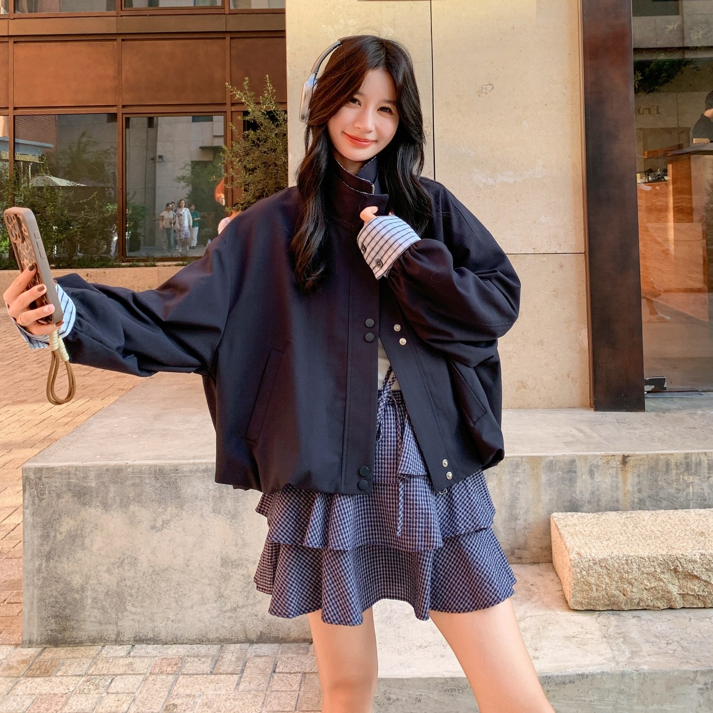 藏青色格纹拼接短外套女2025秋季新款韩系休闲减龄小个子百搭夹克,女装套装/套裙,艾艾淮淮