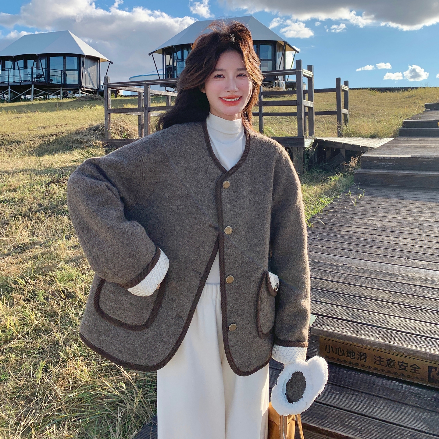 【新款】90绒现货小香风羽绒拼接外套297-1812-P265-K388,女装短外套,艾艾淮淮 【新款】90绒现货小香风羽绒拼接外套297-1812-P265-K388,女装短外套,艾艾淮淮