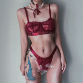 WhiteLia「本命年」原创内衣蕾丝聚拢钢圈小胸防下垂性感文胸套装