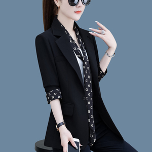 黑色小西装外套女2024新款春秋时尚气质丝巾高级感小个子休闲西服