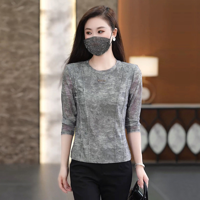 长袖t恤女2026春季新款轻奢高级感外穿有垫肩打底衫修身内搭上衣