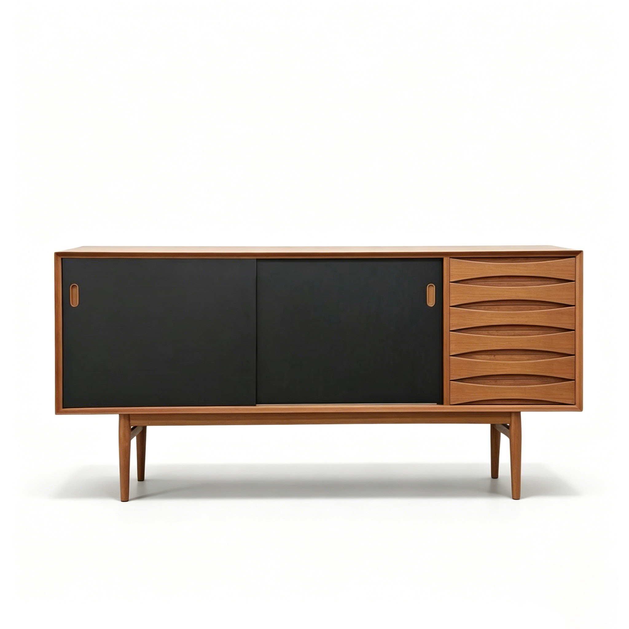 中古家具丹麦产Arne 1950年柚木餐边柜储物柜