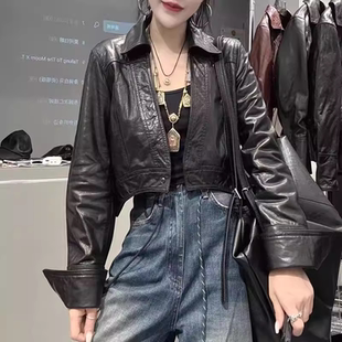网红同款秋季新款真皮皮衣女短款机车夹克百搭V领修身外套