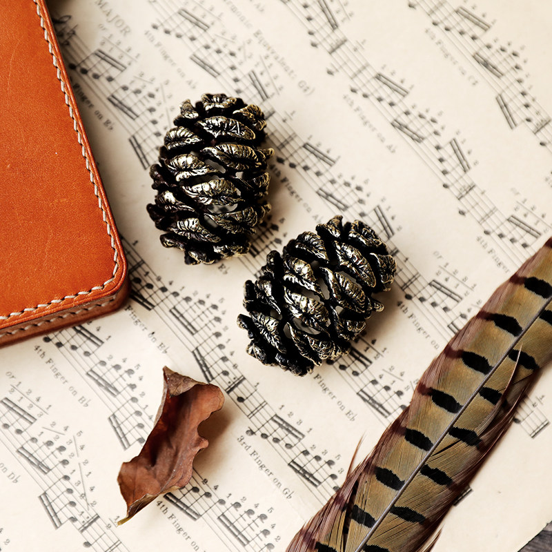 兔子家原创  致敬自然  北美红杉果实 松果镇纸压镇手账摆拍道具